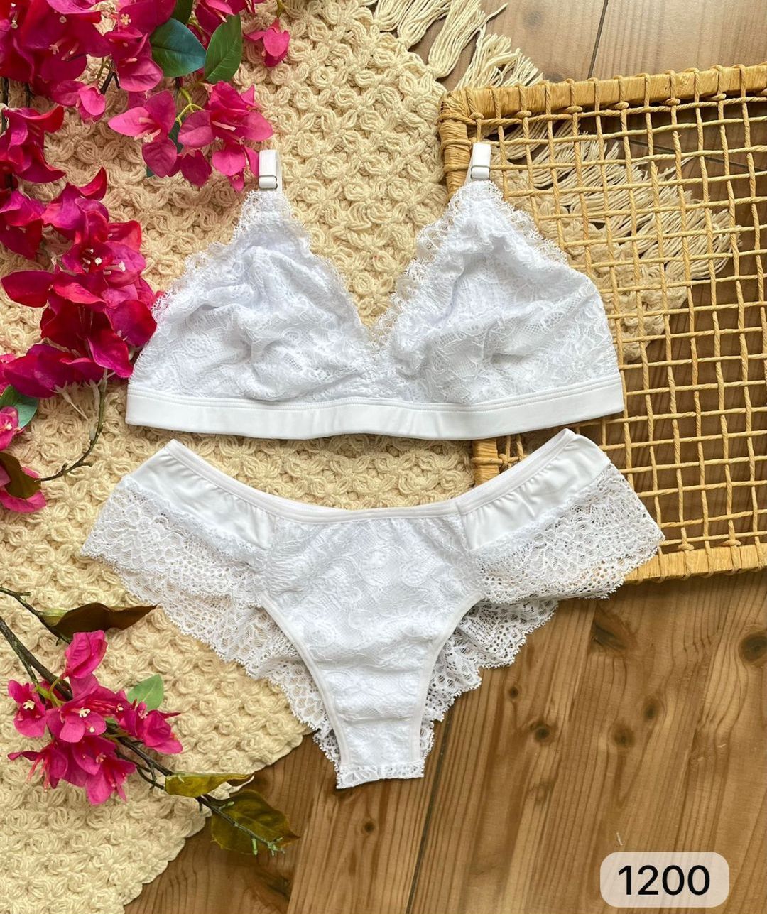 1200 CONJUNTO SEM BOJO E SEM ARO EM RENDA